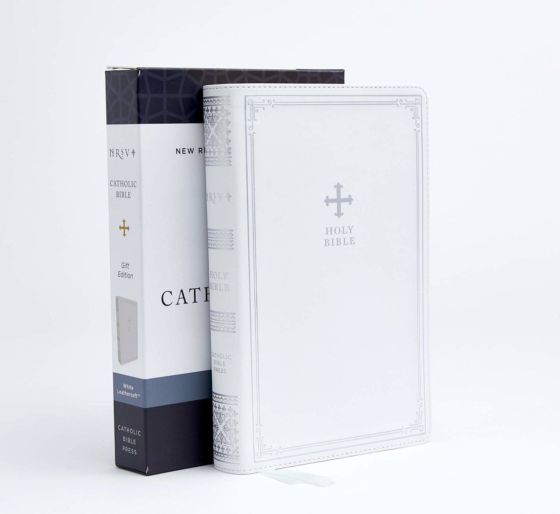NRSV Catholic Bible, Gift Edition, Leathersoft White, Comfort Print: Holy Bible image 2