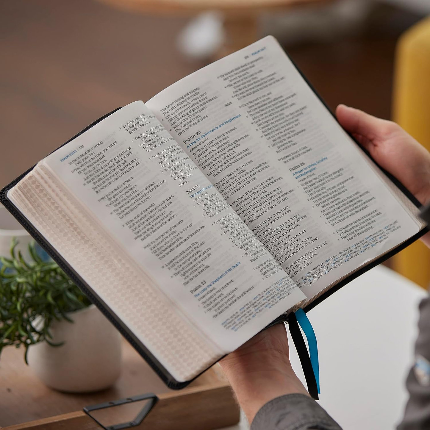 NKJV Large Print Bible, Genuine Leather, Thinline Maclaren Series
